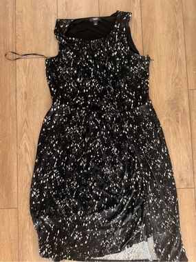 Kohl's Black and White Speckled Sleeveless Midi Dress